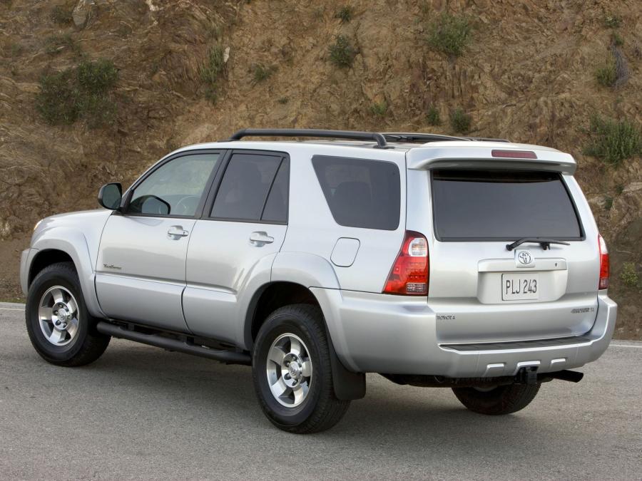  Toyota 4Runner Trail 2005 года  (фото 10 из 15)